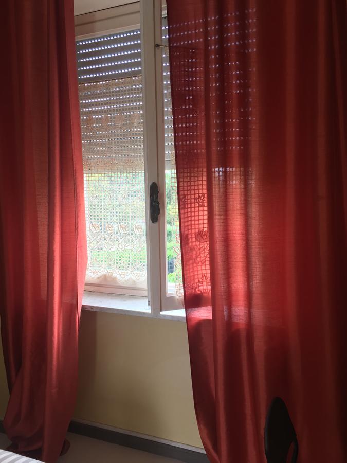 B & B La Guesthouse Poirino Bagian luar foto
