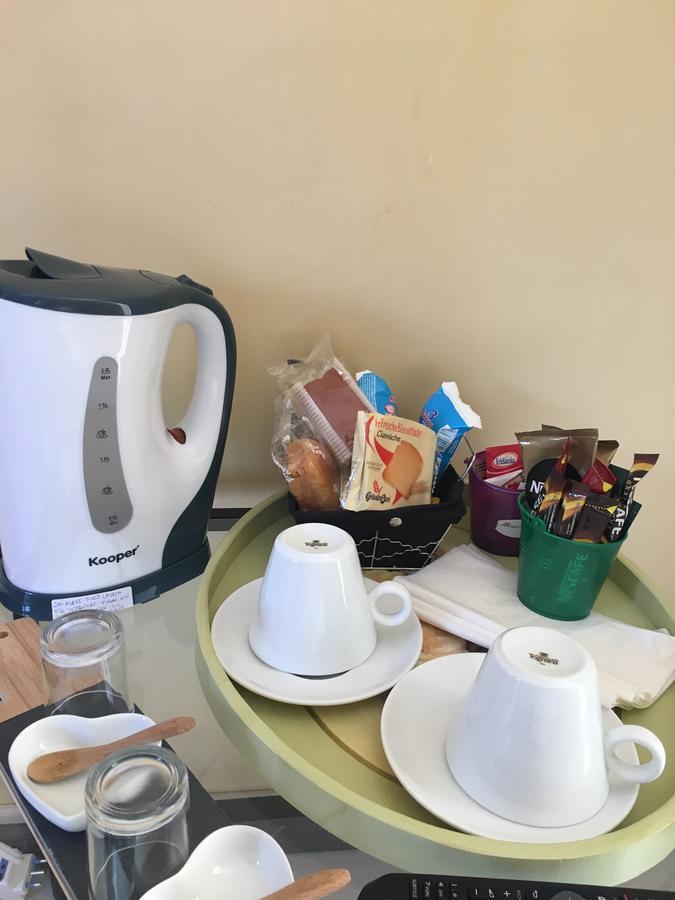 B & B La Guesthouse Poirino Bagian luar foto